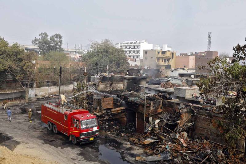 نئی دہلی: ایک اور مسجد شہید، دوسری پر پٹرول بم سے حملہ، ہلاکتیں 40 ہو گئیں