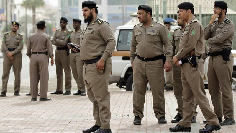 سعودی عرب : نماز جمعہ کے دوران امام مسجد پر چاقو سے حملہ، ملزم گرفتار