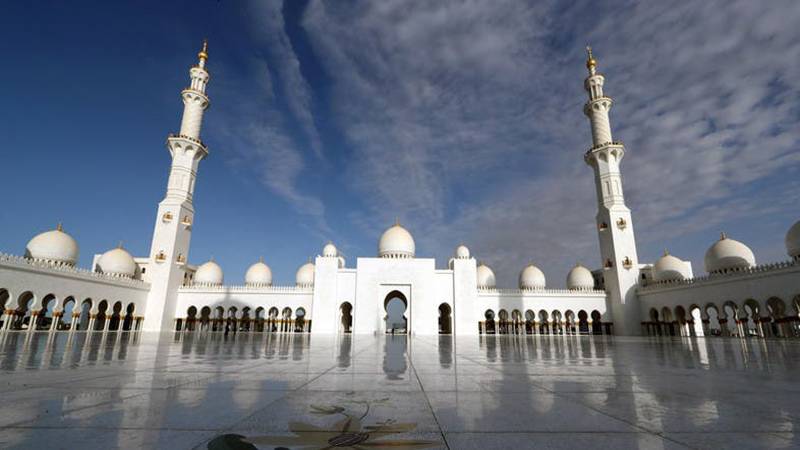 متحدہ عرب امارات: مساجد سمیت تمام عبادت گاہوں میں چار ہفتے کے لیے نمازوں پر پابندی