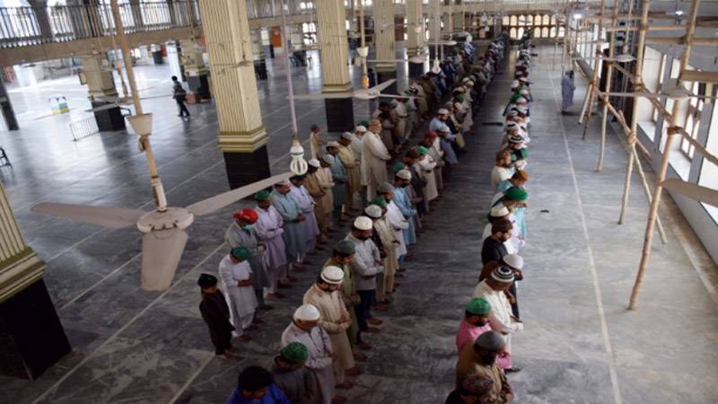 مساجد میں نماز کے اجتماع پر پابندی کی خلاف ورزی کرنے والے کئی پیش امام گرفتار