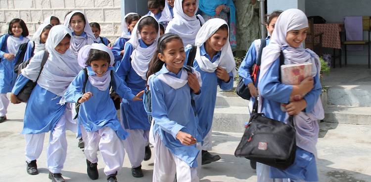 پنجاب: چھٹیوں کے دوران اسکولوں کی فیس میں 20 فیصد کمی کا اعلان