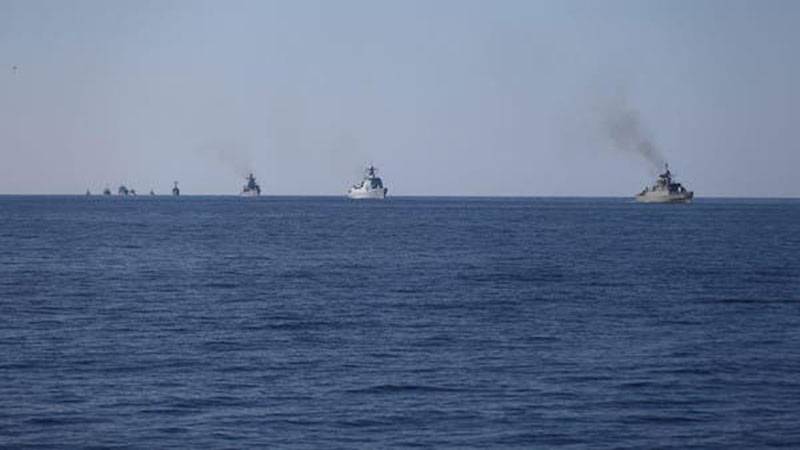 نامعلوم مسلح افراد کا خلیج عمان میں ایک بحری جہاز پرقبضہ