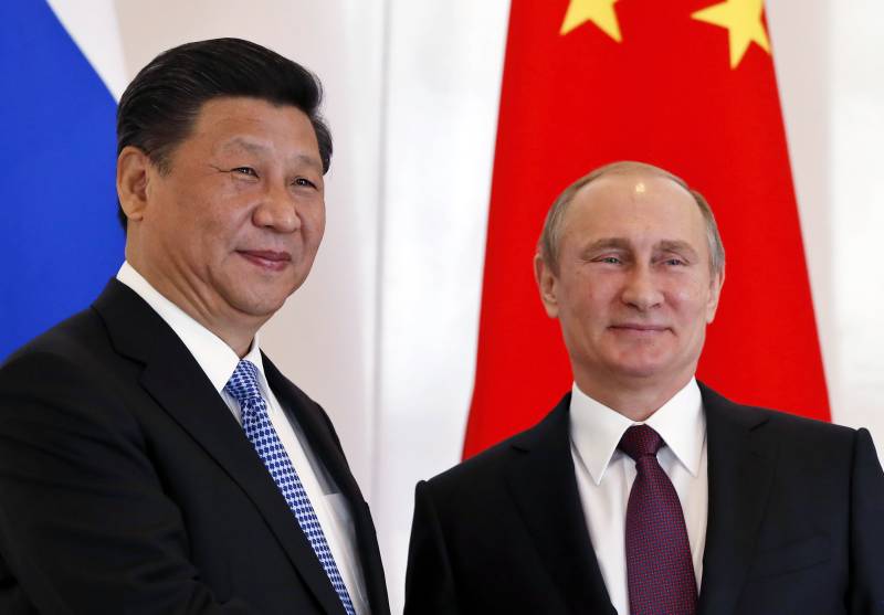 چین کے صدر مملکت شی جن پھنگ کی اپنے روسی ہم منصب پوٹن کے ساتھ ٹیلی فون پر گفتگو