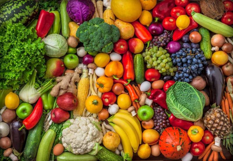 پھل اور سبزیاں کھانے سے خواتین نسوانی امراض سے محفوظ رہ سکتی ہیں ، ماہرین صحت