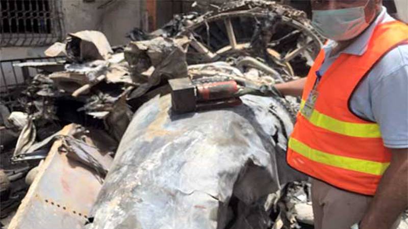کراچی: حادثے کا شکار طیارے کا کاک پٹ وائس ریکارڈ مل گیا