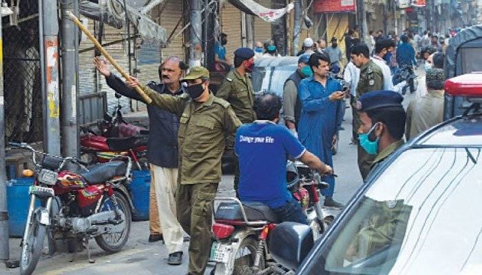 لاہور: کورونا ایس او پیز کی خلاف ورزی پر متعدد دکانیں سیل