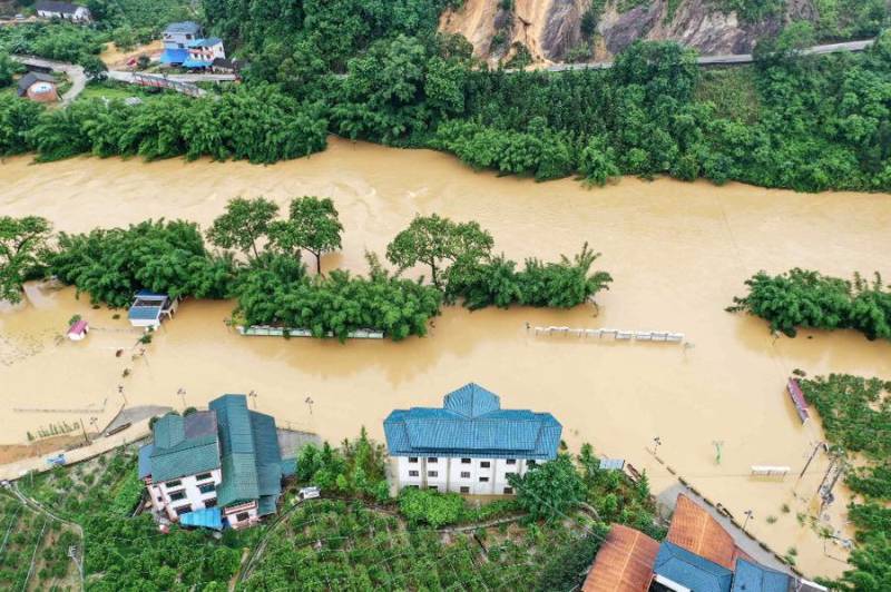 چین میں سیلاب سے تباہی، 39 ہزار سے زائد افراد محفوظ مقامات پر منتقل