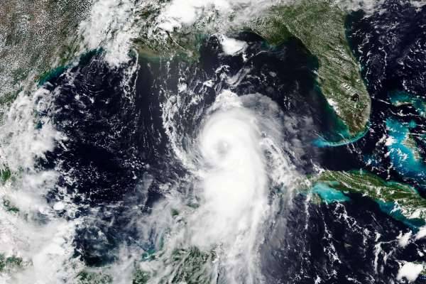امریکی ریاستوں لوئیزیانا اور ٹیکساس میں سمندری طوفان لارا سے اموات بڑھ کر24 ہو گئیں 