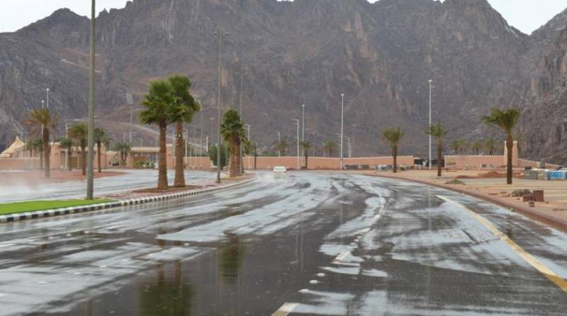  سعودی عرب: مختلف شہروں میں گرج چمک کے ساتھ بارش کا امکان 