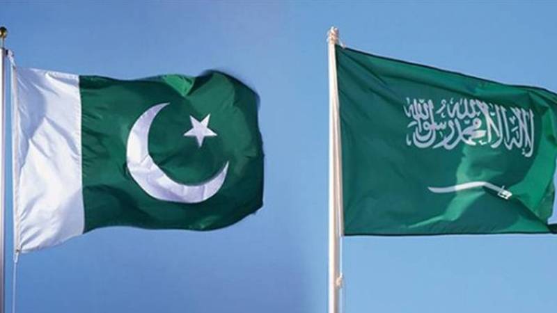 سعودی حکومت کا پاکستان کے لیے سفری پابندیاں ختم کرنے کا اعلان