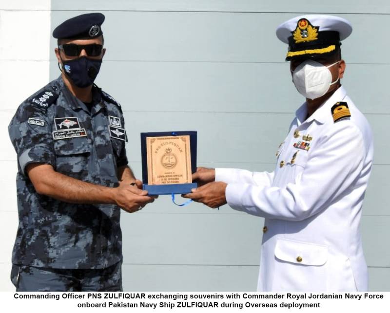 پاک بحریہ کے جہاز پی این ایس ذوالفقار کا اردن کی بندرگاہ عقبہ کا دورہ