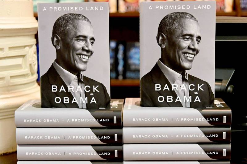 اوباما کی کتاب اے پرومسڈ لینڈ 3.3 ملین سے زائد کاپیاں فروخت