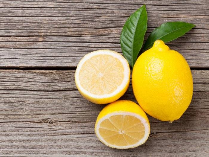 کھانسی، نزلہ اور زکام میں لیموں کا استعمال فائدہ مند:ماہرین