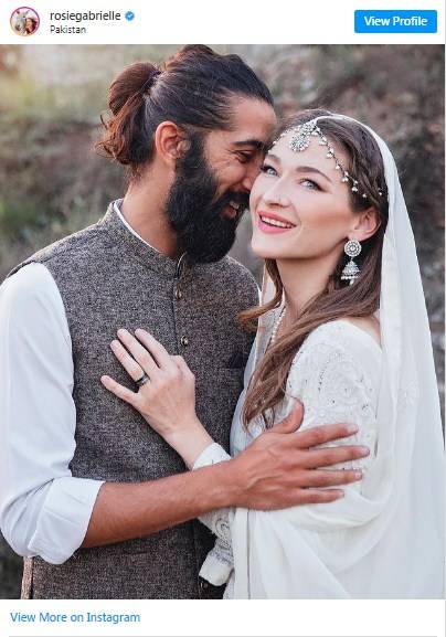 کینیڈین خاتون بائیکر نے پاکستانی بائیکر سے شادی کر لی