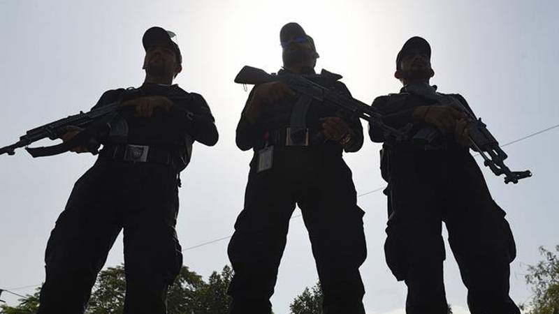 کراچی: مبینہ پولیس مقابلہ، 3 اغوا کار ہلاک،2 مغوی بازیاب