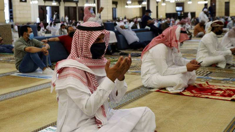 سعودی عرب، ایران و افغانستان سمیت کئی ممالک میں آج عیدالفطر منائی جا رہی ہے