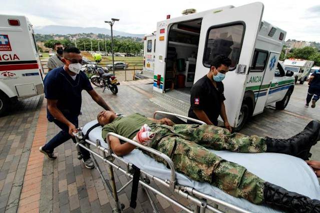 کولمبیا ، فوجی اڈے میں کار بم دھماکہ، 36 افراد زخمی