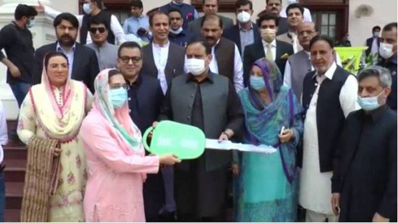 وزیراعلیٰ کی خصوصی ہدایت پر لاہور ویسٹ مینجمنٹ کمپنی کو نئی گاڑیاں مل گئیں