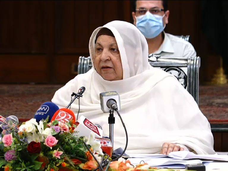 صوبائی وزیر صحت نے کوروناکی چوتھی لہرکی شدت کے پیش نظرپنجاب کے تمام سرکاری ہسپتالوں کو الرٹ رہنے کی ہدایت کردی
