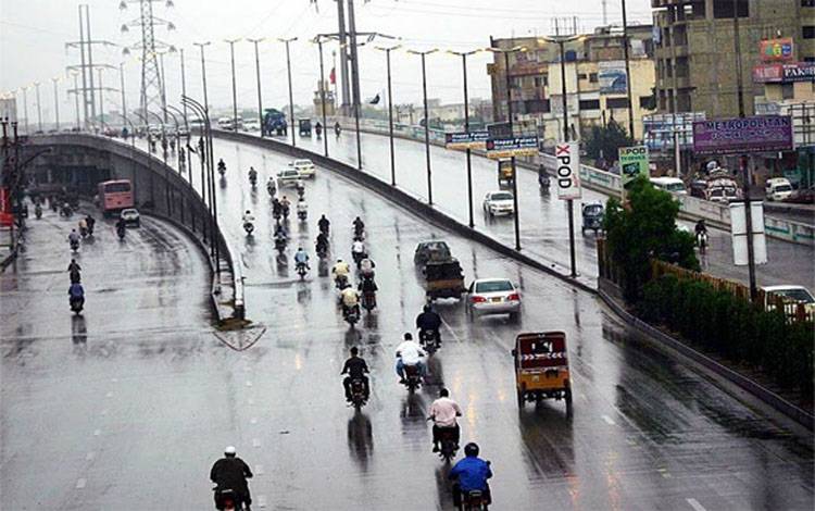 کراچی: آج بھی بادل برسنےکوتیار،شہر میں موسم ابر آلود
