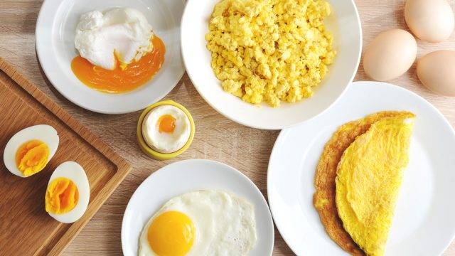 ناشتے میں انڈے کھانے کے حیرت انگیز فوائد