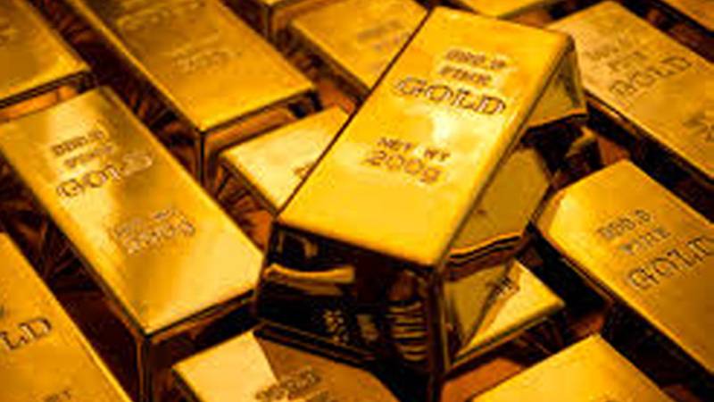 عالمی مارکیٹ میں21ڈالر کی کمی سے فی اونس سونا1796ڈالر ہو گیا، ملکی صرافہ مارکیٹوں میں بھی سونا سستا ہو گیا