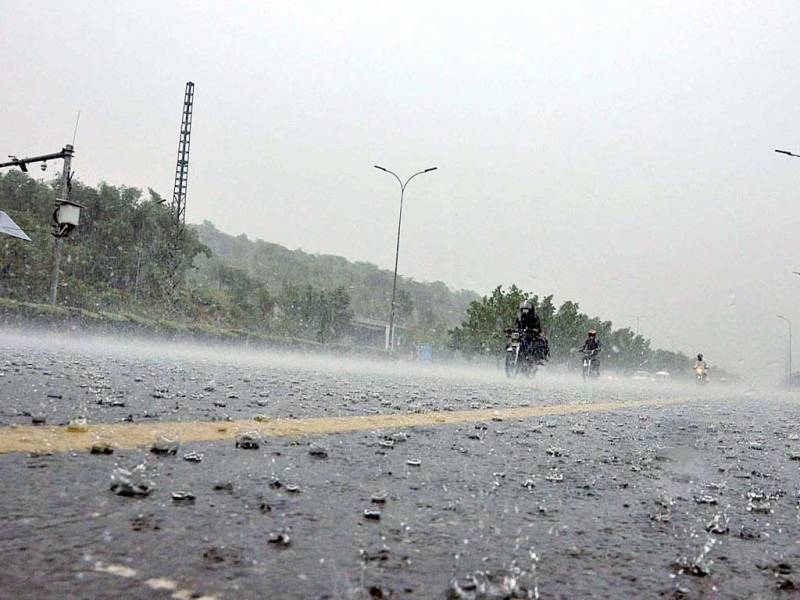 ملک کے مختلف شہروں میں بارش کا سلسلہ جاری