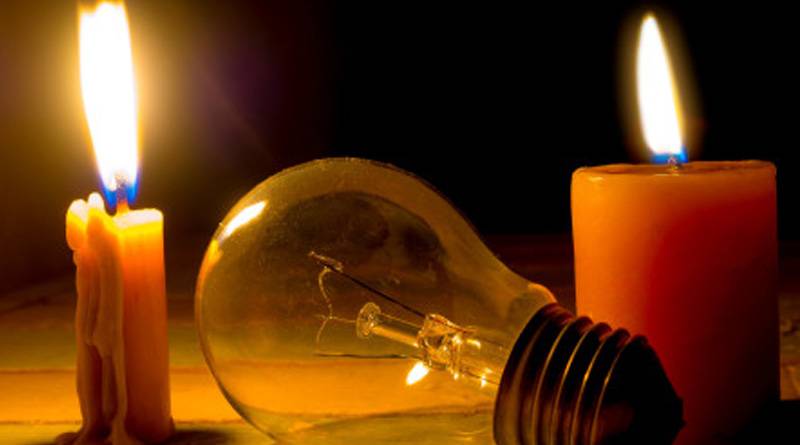 بجلی کا شارٹ فال 5 ہزار میگاواٹ تک پہنچ گیا‘ ملک کے مختلف علاقوں میں بجلی کی بدترین لوڈشیڈنگ جاری