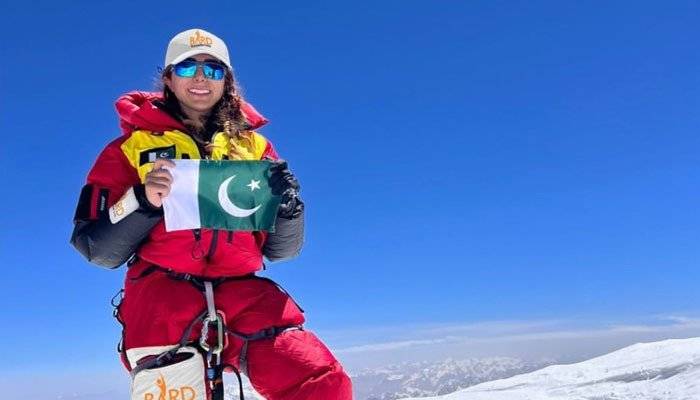 پاکستانی خاتون کوہ پیما نائلہ کیانی نے نئی تاریخ رقم کردی
