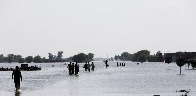 لاڑکانہ تا کراچی انڈس ہائی وے مکمل طور پر بند