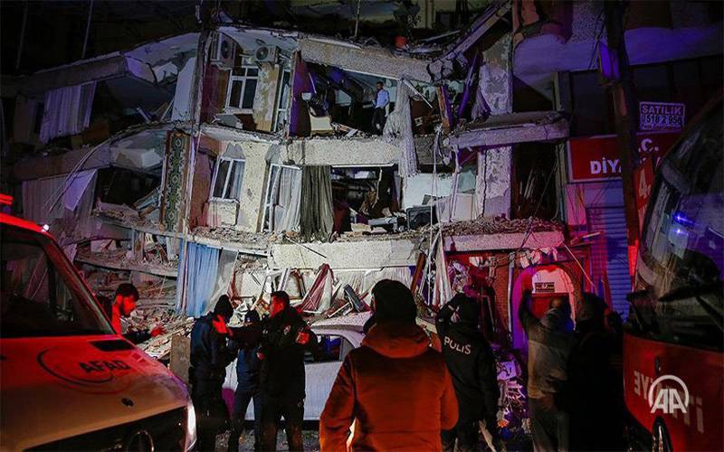 ترکیہ اور شام میں قیامت خیز زلزلے :ہلاکتوں کی تعداد4 ہزار 300 سے تجاوز