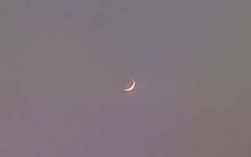 افغانستان میں بھی رات گئے رمضان المبارک کا چاند نظر آگیا۔