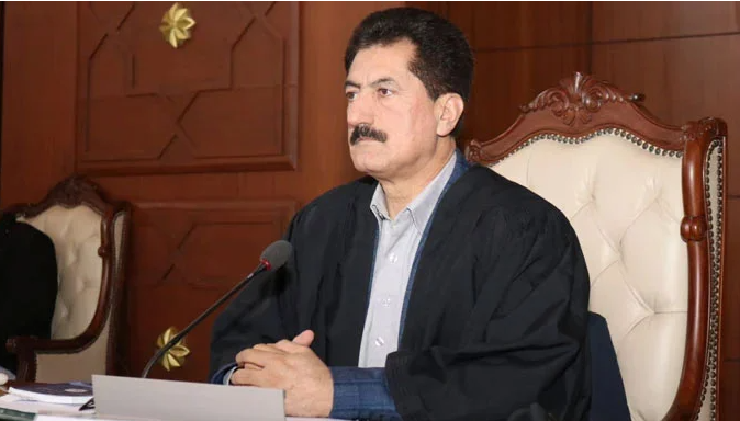 صبح سویرےبڑا استعفیٰ آگیا.
