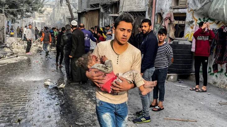 غزہ پر اسرائیلی بمباری سے 50 مزید فلسطینی شہید، لاکھوں افراد بے گھر