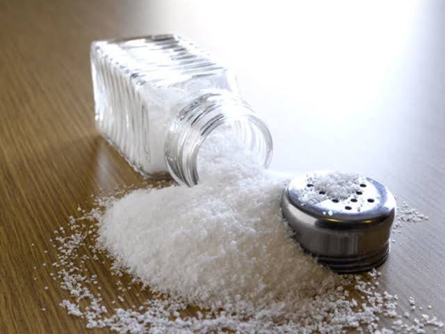 نمک کھانے سے روزانہ 5ہزار افراد کی اموات کا انکشاف