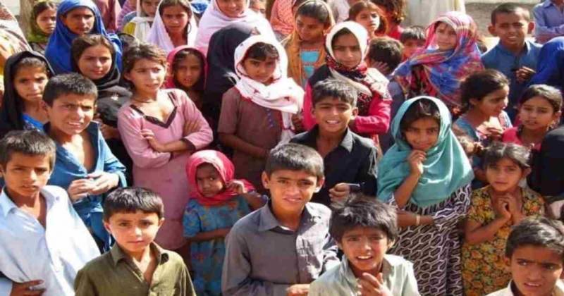 2050 تک پاکستان میں بچوں کی آبادی میں حیرت انگیز اضافہ۔۔؟پر کیسے۔۔؟