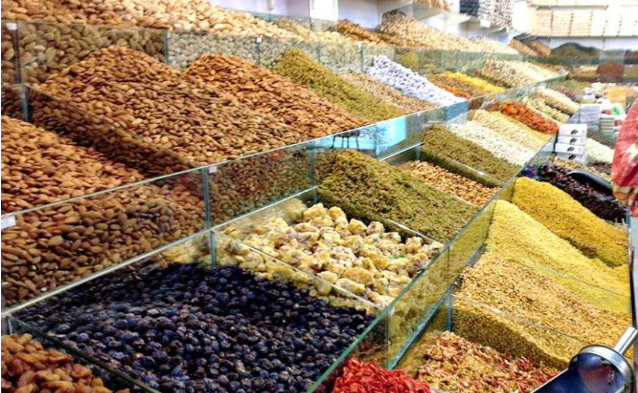 موسم سرما کی آمد، خشک میوہ جات کی قیمتوں میں حیرت انگیز اضافہ،خریدار کی پہنچ سے دور 