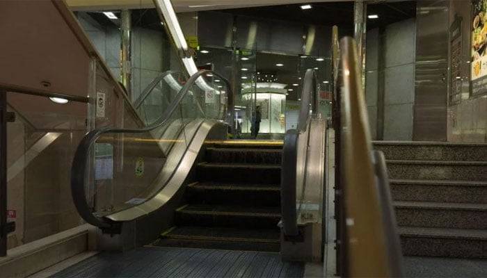 جاپان: دنیا کا سب سے مختصر ایسکیلیٹر