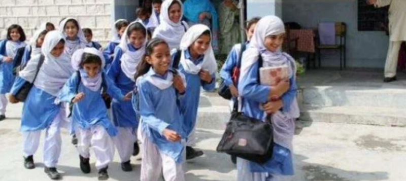 اسکولوں میں طلبہ کو دوپہر کا مفت کھانا فراہم کرنے کا فیصلہ 