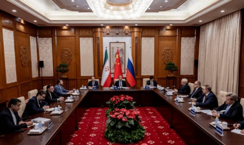 ایران جوہری معاملات: بیجنگ میں ایران، چین اور روس مذاکرات