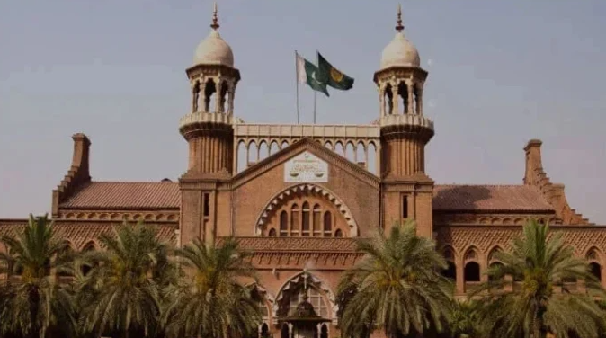 چیئرمین پی ٹی اے کو بلا کر مایوسی ہوئی، انہیں سن کر لگتا ہے توہین عدالت کا نوٹس دینا پڑیگا: چیف جسٹس لاہور ہائیکورٹ