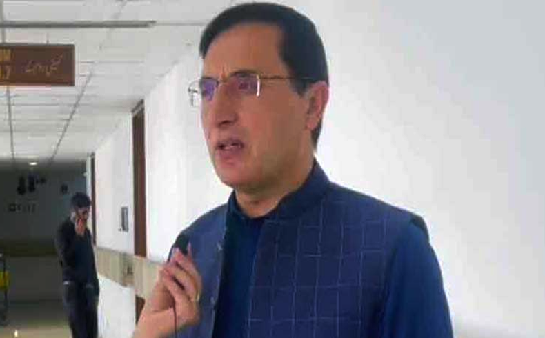 اندرونی اختلافات پبلک فورم پر نہیں آنے چاہئیں:چیئرمین پی ٹی آئی  