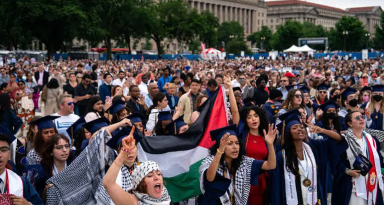 امریکہ : ٹرمپ انتظامیہ نے فلسطین کے حق میں آواز اٹھانے پر یونیورسٹیوں کے فنڈ منجمد کر دیے