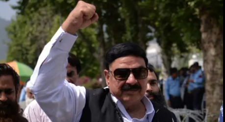 شیخ رشید کا مؤقف وقت آنے پر دینے کا اعلان