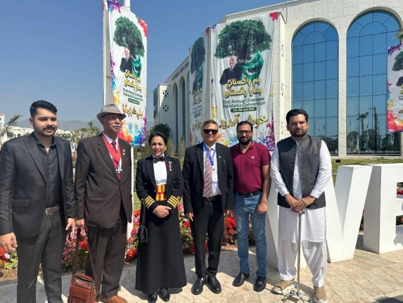 اوورسیز پاکستانیوں کے وفود کی بیرسٹر امجد ملک سےاوورسیز کنونشن سینڑ میں ملاقات،پروگرام پر تفصیلی مشاورت