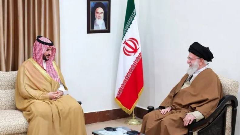  سعودی وزیر دفاع کی تہران میں ایرانی سپریم لیڈر سے ملاقات،شاہ سلمان کا پیغام بھی پہنچایا۔