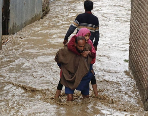 مقبوضہ کشمیر: ضلع رام بن میں طوفانی بارشوں اور سیلاب سے بچےسمیت 3 افراد جاں بحق