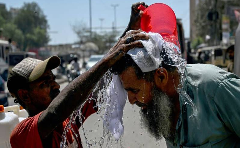 کراچی : شدید گرمی کی لہر ختم، کل سے سندھ کے دیگر شہروں میں گرمی بڑھنے کا امکان