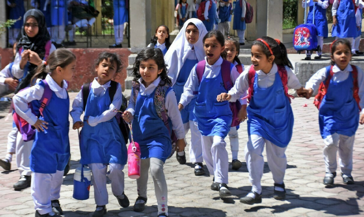 پنجاب بھر میں کل سے تعلیمی ادارے معمول کے مطابق کھلیں گے