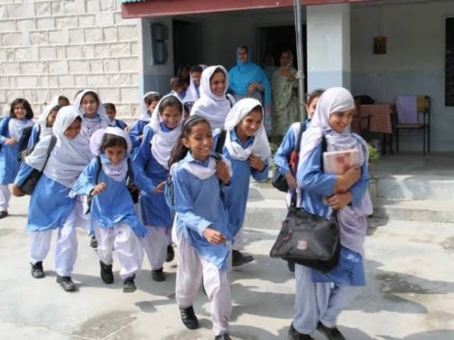 ہیٹ ویو کے باعث پنجاب کے اسکولوں میں موسم گرما کی تعطیلات 28 مئی سے دینے کا اعلان
